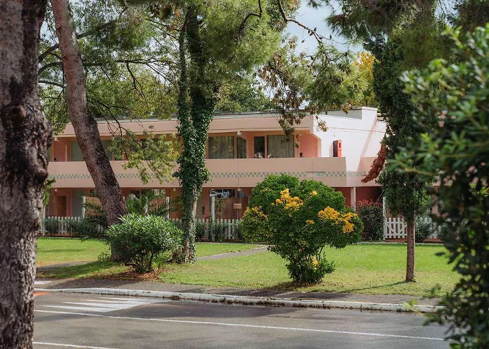 Otel Hollywood -ex Kyriad- Cannes